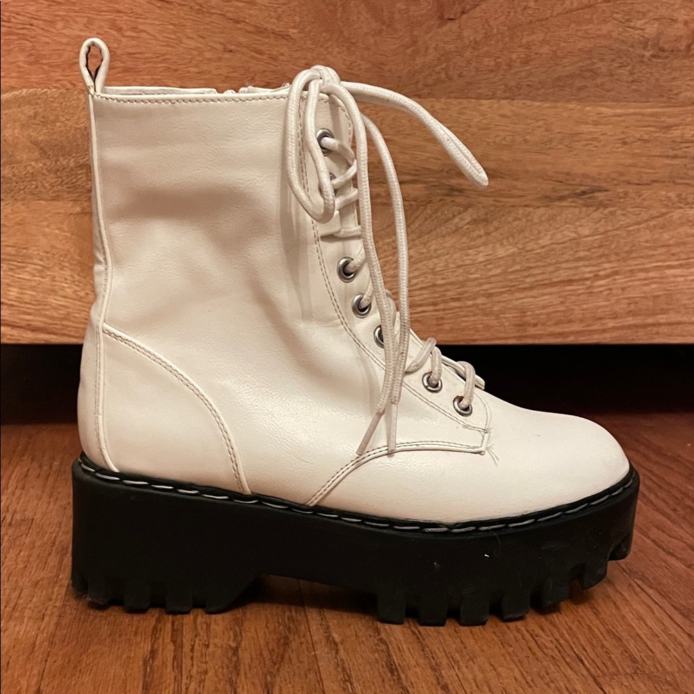 BAMBOO White Lace-Up Combat Boots